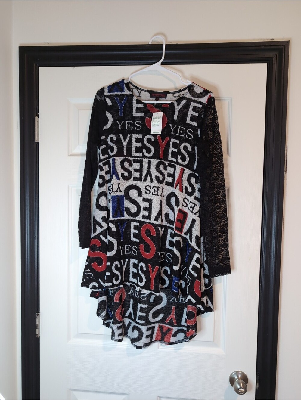 Medium NWT Mishca yes flowy tunic top